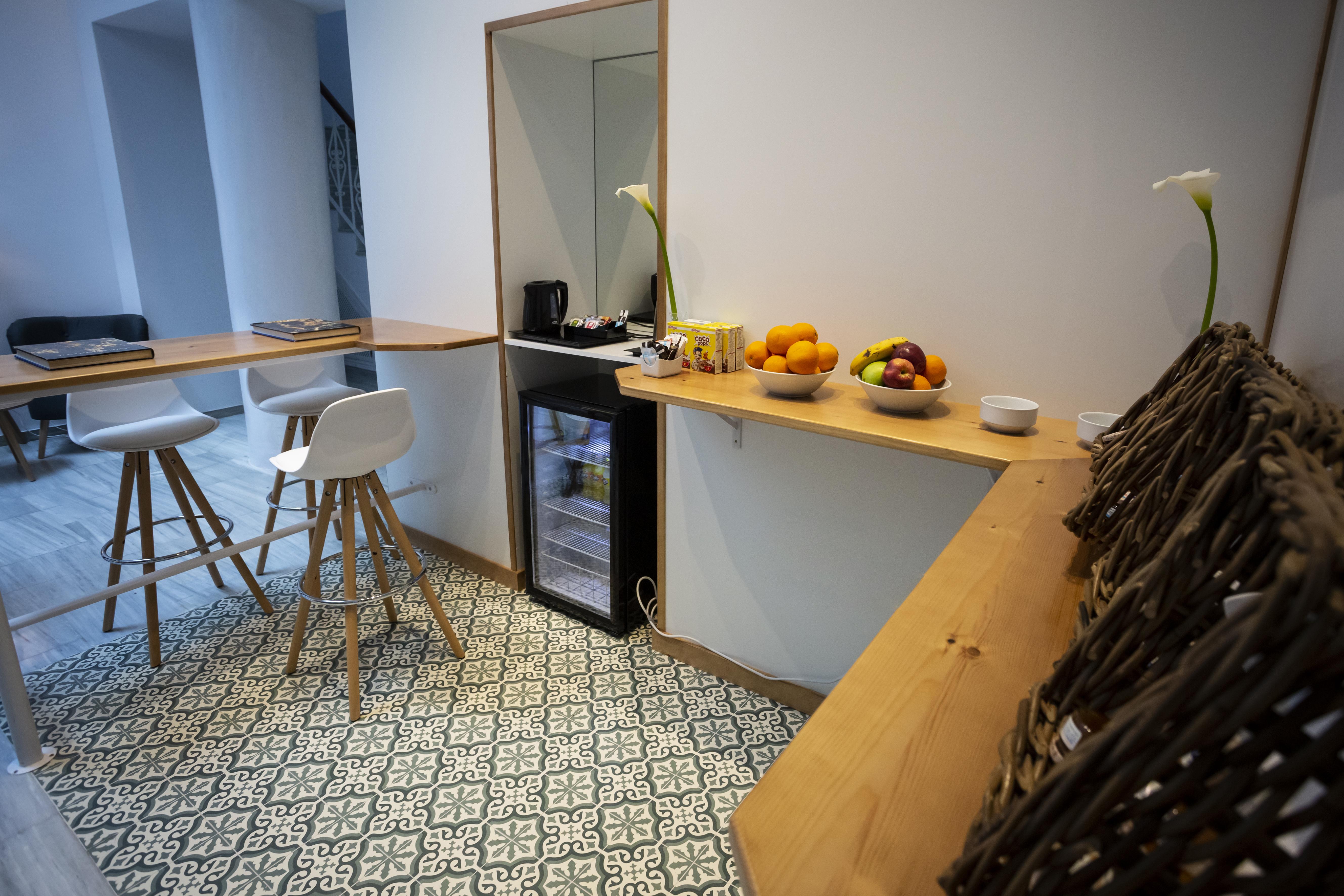 Basic Hotel Sevilla Catedral Экстерьер фото
