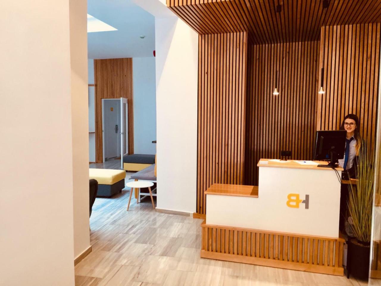 Basic Hotel Sevilla Catedral Экстерьер фото