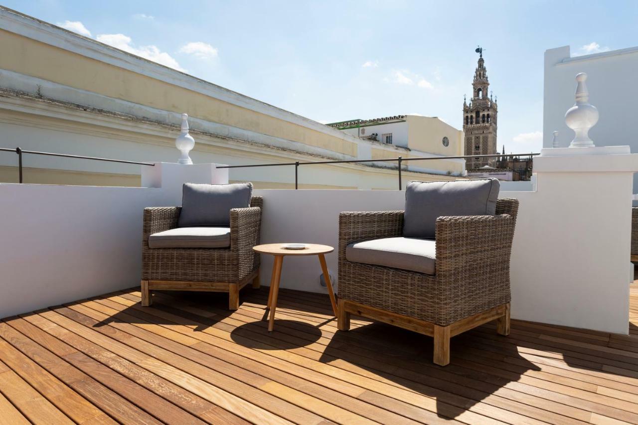 Basic Hotel Sevilla Catedral Экстерьер фото